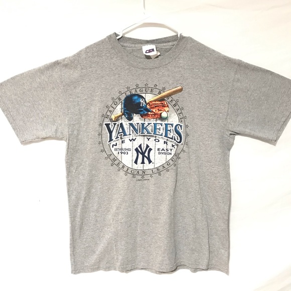 Urban Outfitters Tops - New York Yankees graphic T-shirt
